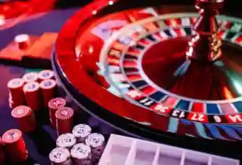 Tampilan roda Dream Catcher live dengan dealer profesional di studio geng138